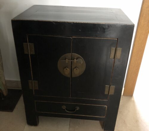 Schränkchen / armadieto